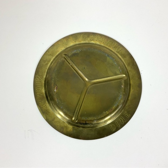 Vintage Brass Pocket Change Dish with Heavy Patina Jewelry Tray - Picture 6 of 6